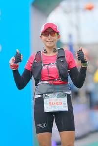 BIB: 5042
                            <button type="button" onclick="openModal(21760919)" class="btn btn-primary btn-sm float-right btn-popup" data-toggle="modal" data-target=".modal-high-quality">
                        <i class="fas fa-shopping-cart"></i> Add to Cart
                    </button>
                                            <button type="button" onclick="isThisMe(21760919, true)" class="btn btn-success btn-sm float-right btn-popup btn-isme hidden" data-toggle="tooltip" data-placement="bottom" title="นี่คือรูปของคุณใช่ไหม คลิกที่นี่เพื่อเอาเข้าอัลบั้ม">
                        <i class="fas fa-plus"></i> Add to album
                    </button>
                    <button type="button" onclick="isThisMe(21760919, false)" class="btn btn-warning btn-sm float-right btn-popup btn-isnotme hidden">
                        <i class="fas fa-ban"></i> Remove from album
                    </button>